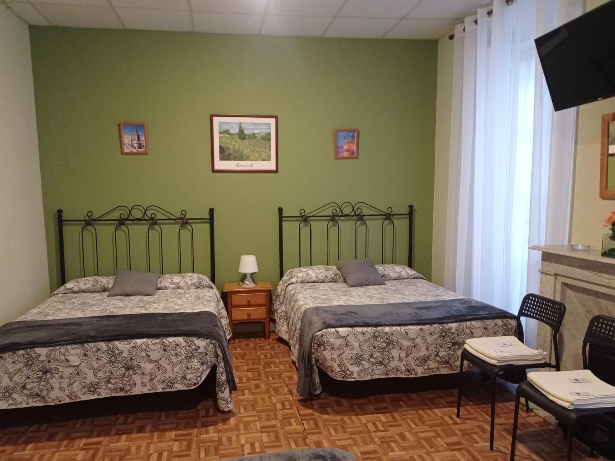 Hospedaje Don Pelayo Gijon Room photo