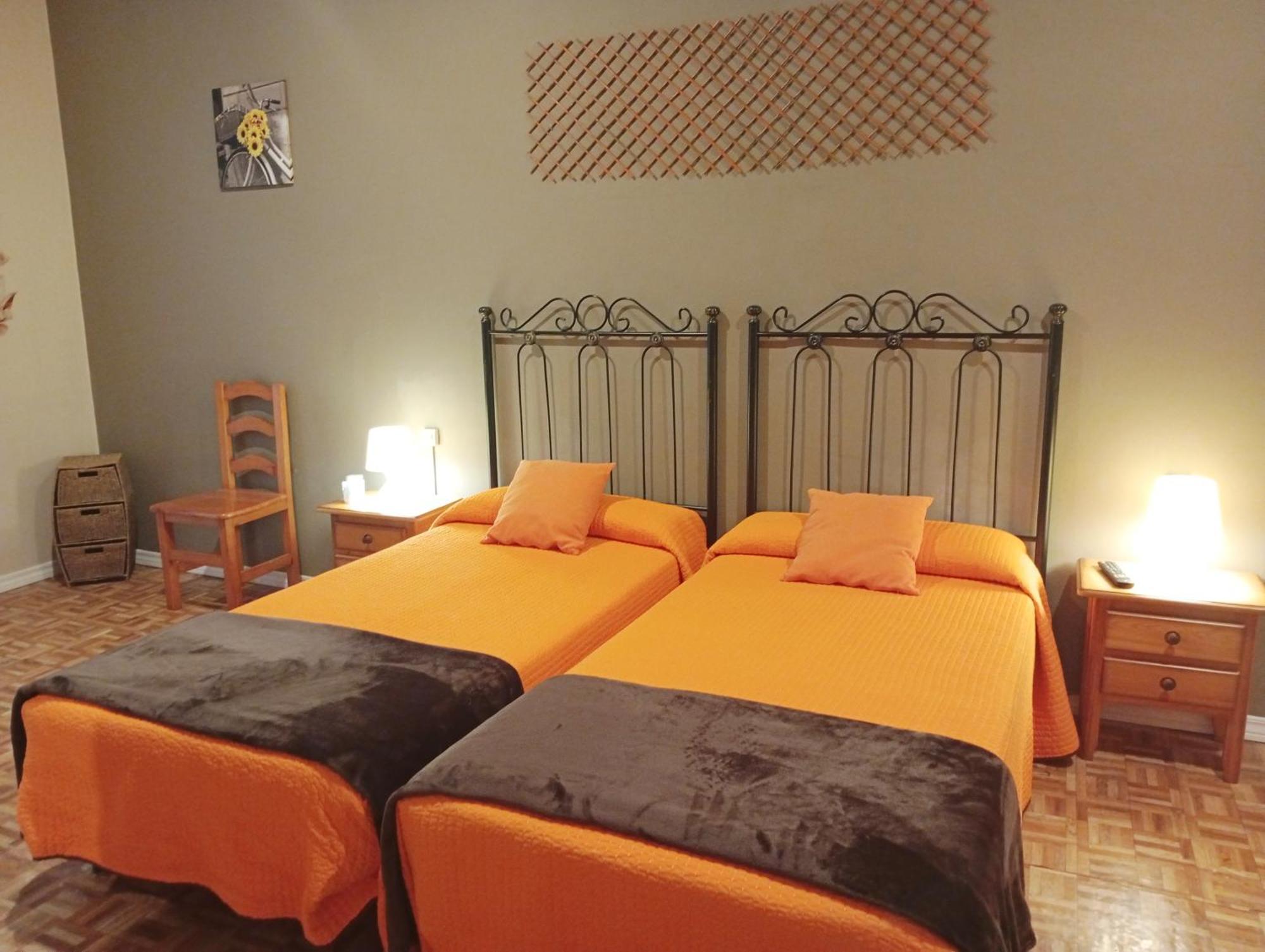 Hospedaje Don Pelayo Gijon Room photo